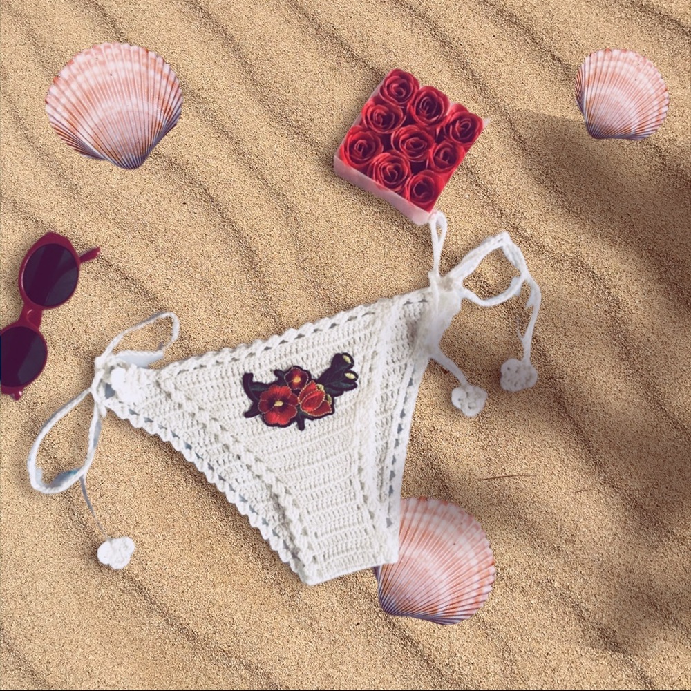 COPY - COPY - Roses appliqué  crochet bikini bottom